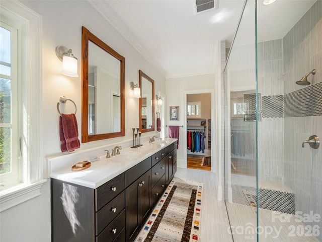 72 Dusky Court, Hendersonville, NC 28739
