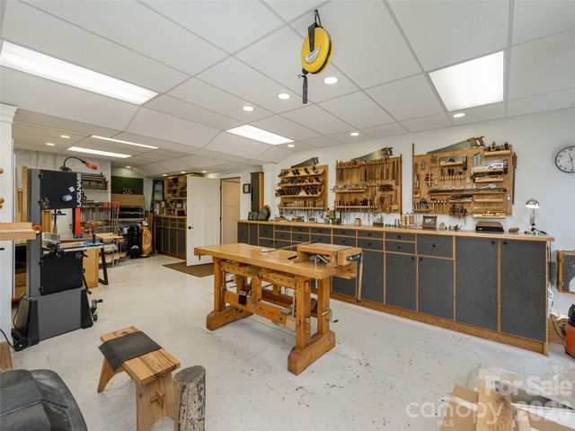 72 Dusky Court, Hendersonville, NC 28739