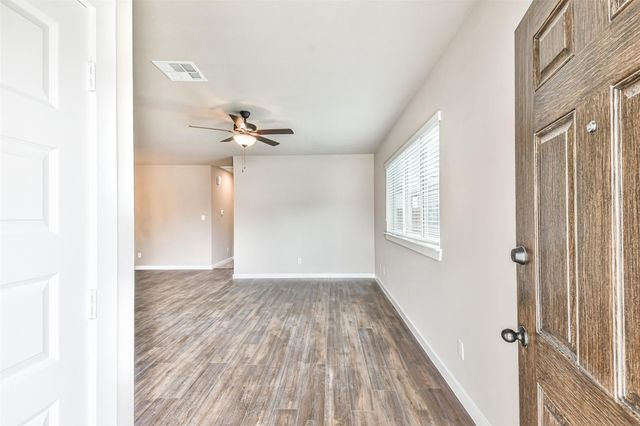 9860 Grosbeak Lane, Magnolia, TX 77354