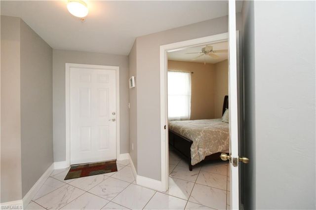 519 Roma CT 3-305, Naples, FL 34110