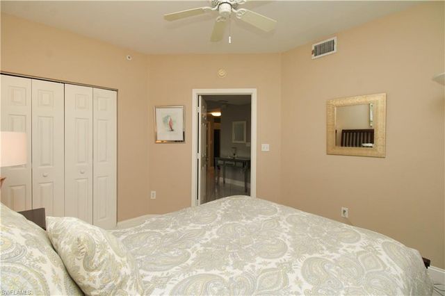 519 Roma CT 3-305, Naples, FL 34110