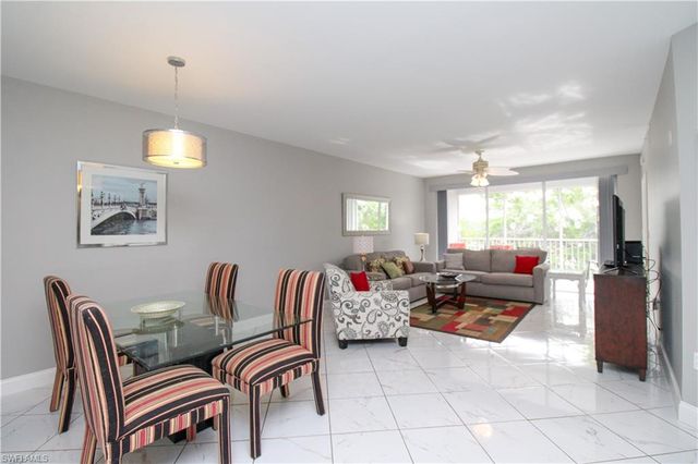 519 Roma CT 3-305, Naples, FL 34110