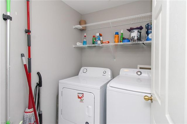519 Roma CT 3-305, Naples, FL 34110