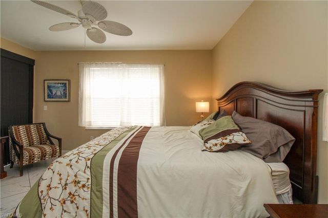 519 Roma CT 3-305, Naples, FL 34110