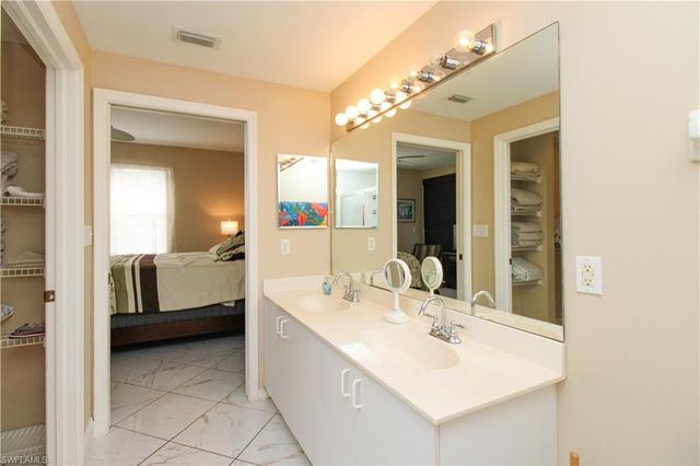 519 Roma CT 3-305, Naples, FL 34110