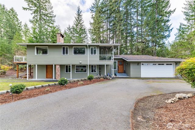 530 E Country Club Drive E, Union, WA 98592