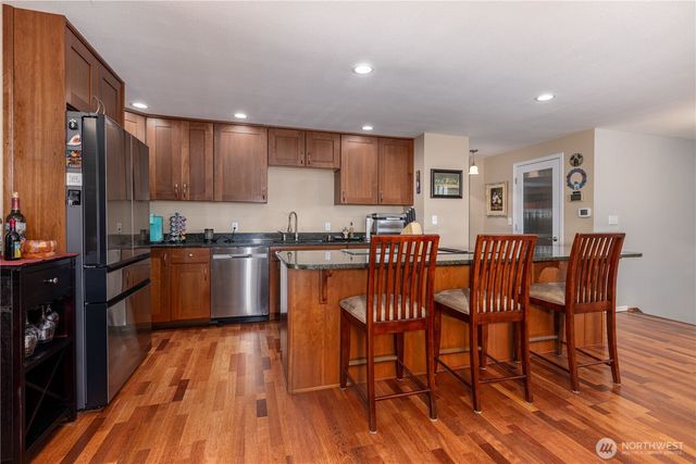 530 E Country Club Drive E, Union, WA 98592