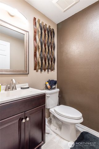 530 E Country Club Drive E, Union, WA 98592