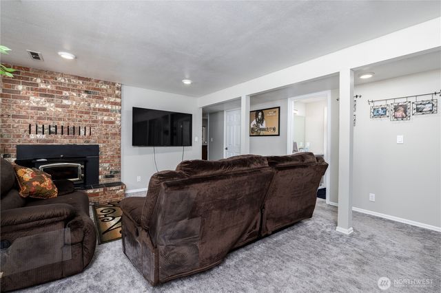 530 E Country Club Drive E, Union, WA 98592