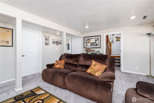 530 E Country Club Drive E, Union, WA 98592