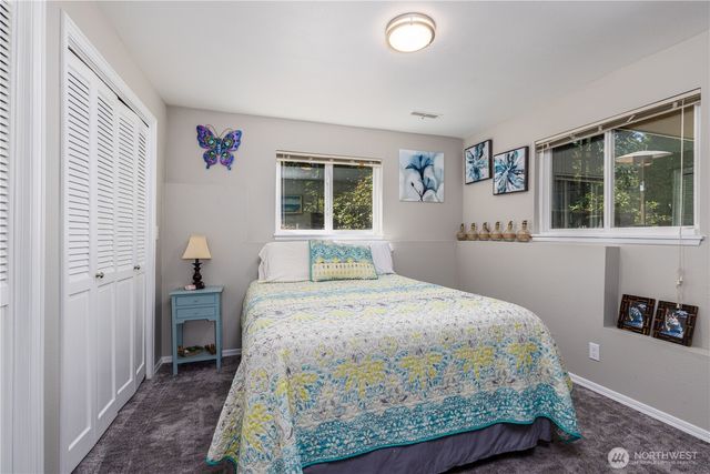 530 E Country Club Drive E, Union, WA 98592