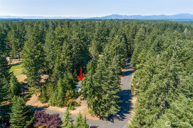 530 E Country Club Drive E, Union, WA 98592