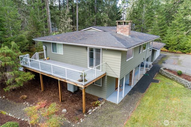 530 E Country Club Drive E, Union, WA 98592