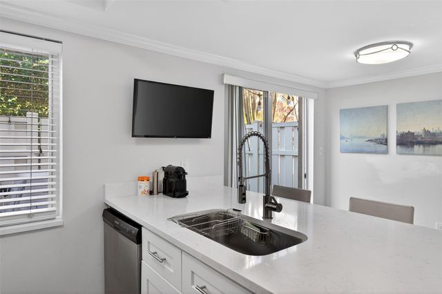 245 Riviera Circle 245, Weston, FL 33326