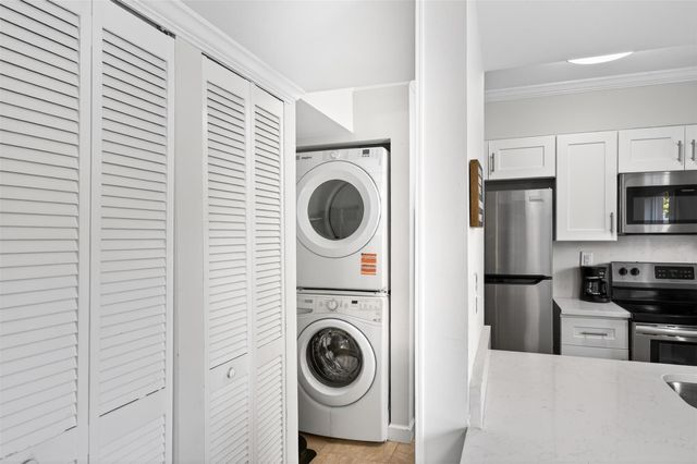 245 Riviera Circle 245, Weston, FL 33326