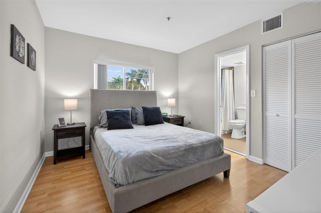 245 Riviera Circle 245, Weston, FL 33326