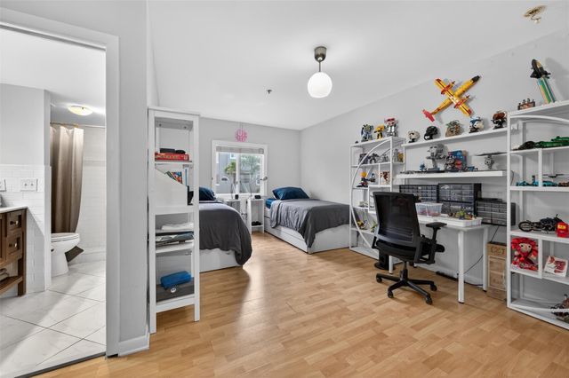 245 Riviera Circle 245, Weston, FL 33326