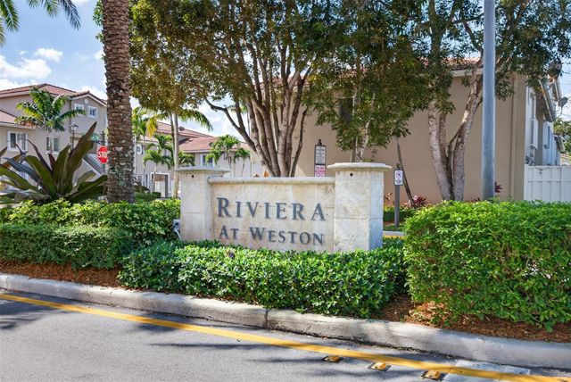 245 Riviera Circle 245, Weston, FL 33326