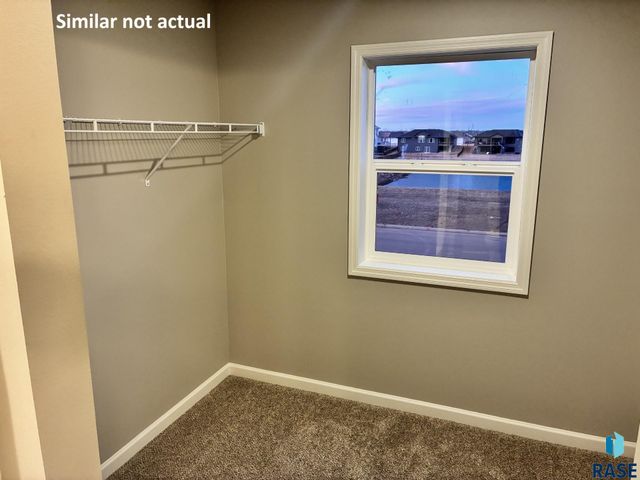 1007 Estate St Street, Harrisburg, SD 57032