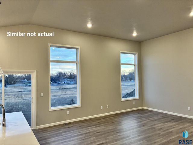 1007 Estate St Street, Harrisburg, SD 57032