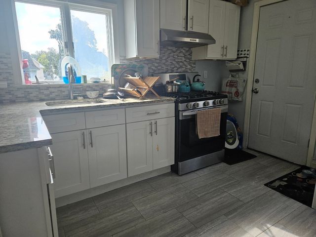 30 Clifton Ave., Lynn, MA 01902
