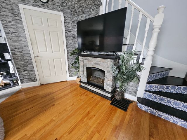 30 Clifton Ave., Lynn, MA 01902
