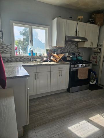 30 Clifton Ave., Lynn, MA 01902