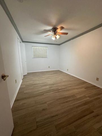 532 Oak Grove Lane, Coppell, TX 75019