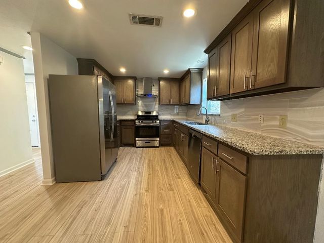 532 Oak Grove Lane, Coppell, TX 75019