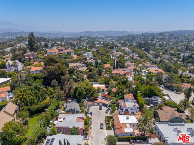 4300 Ambrose Avenue, Los Angeles, CA 90027