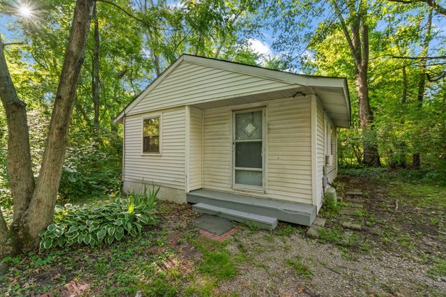 1910 S Calhoun Street, Griffith, IN 46319
