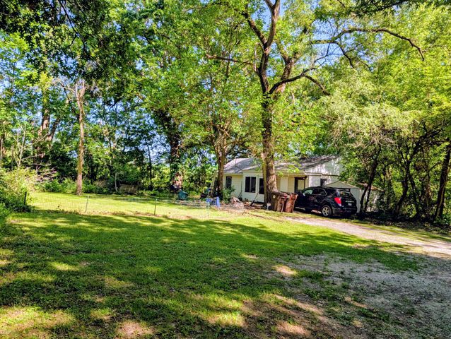 1910 S Calhoun Street, Griffith, IN 46319