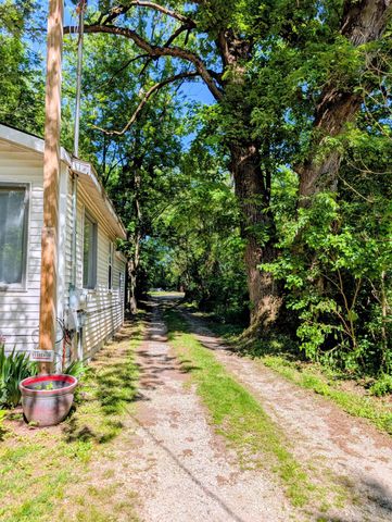 1910 S Calhoun Street, Griffith, IN 46319