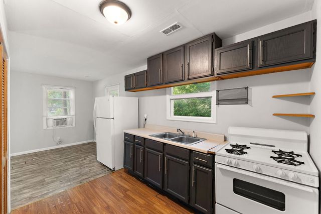 1910 S Calhoun Street, Griffith, IN 46319