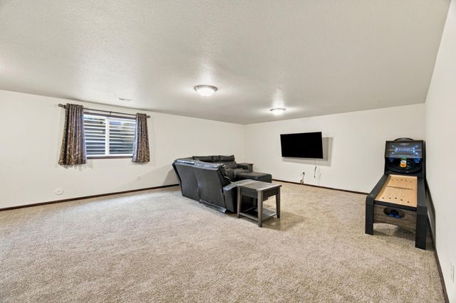 6001 59 Street S, Fargo, ND 58104