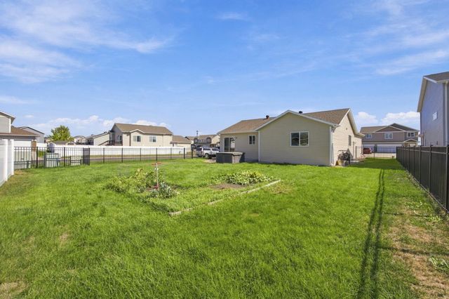 6001 59 Street S, Fargo, ND 58104