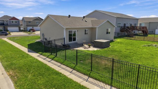 6001 59 Street S, Fargo, ND 58104