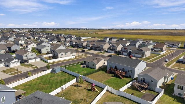 6001 59 Street S, Fargo, ND 58104