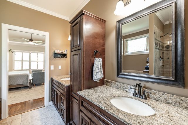 137 Mimosa Dr, Gallatin, TN 37066