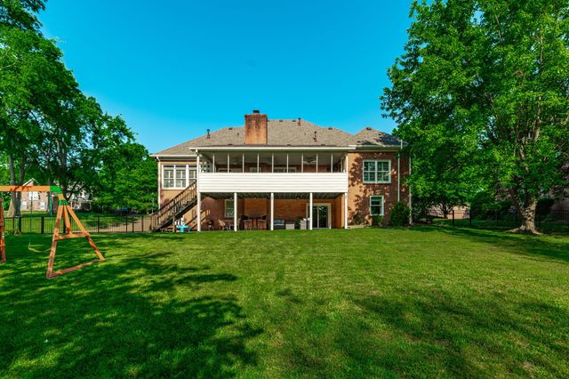 137 Mimosa Dr, Gallatin, TN 37066
