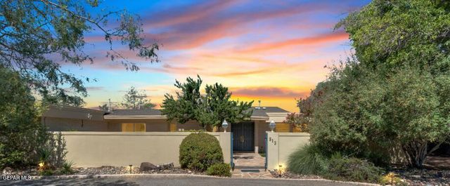 913 THUNDERBIRD Drive, El Paso, TX 79912