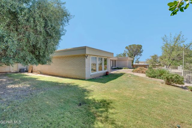 913 THUNDERBIRD Drive, El Paso, TX 79912