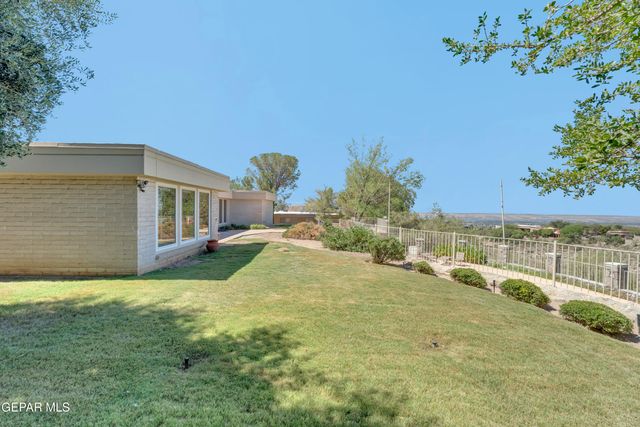 913 THUNDERBIRD Drive, El Paso, TX 79912