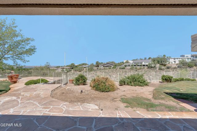 913 THUNDERBIRD Drive, El Paso, TX 79912