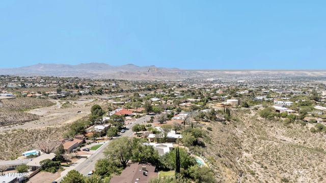 913 THUNDERBIRD Drive, El Paso, TX 79912