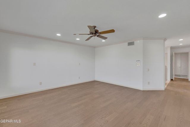 913 THUNDERBIRD Drive, El Paso, TX 79912