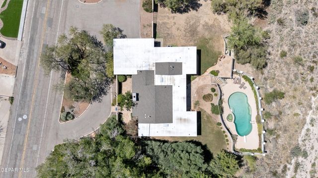 913 THUNDERBIRD Drive, El Paso, TX 79912