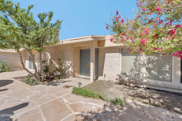 913 THUNDERBIRD Drive, El Paso, TX 79912