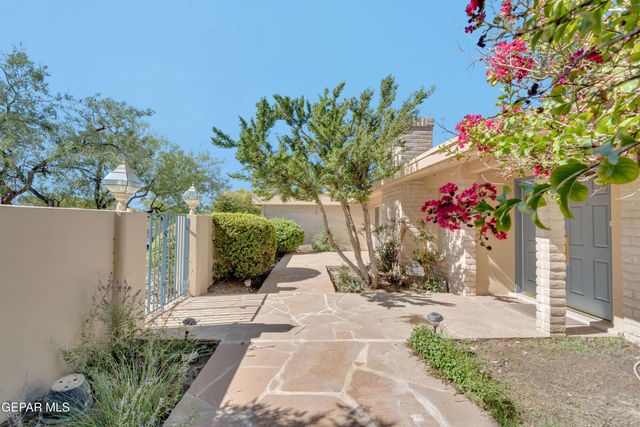 913 THUNDERBIRD Drive, El Paso, TX 79912
