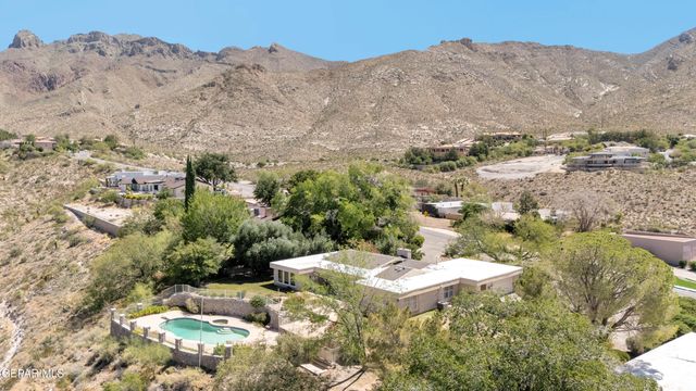 913 THUNDERBIRD Drive, El Paso, TX 79912
